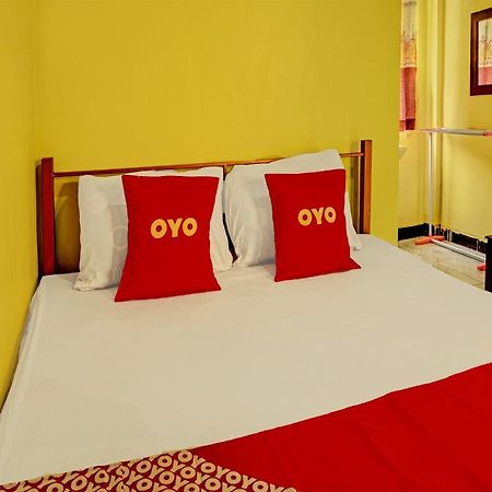 Oyo 92215 Ampiran Bromo Syariah Hotel Malang Exterior photo